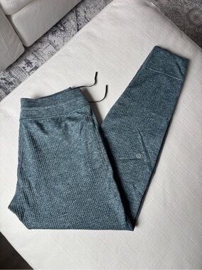 Lululemon engineered warmth relaxed fit joggers
